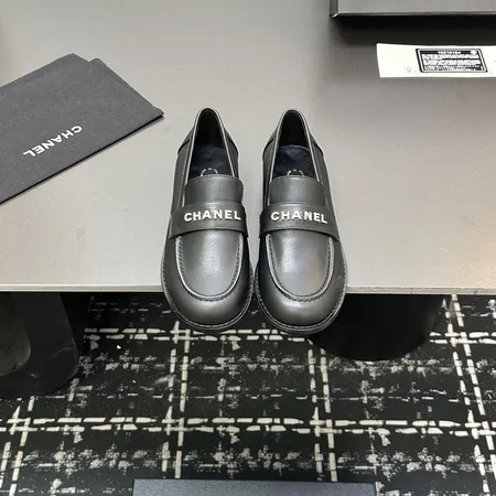シャネル ビジネスシューズ