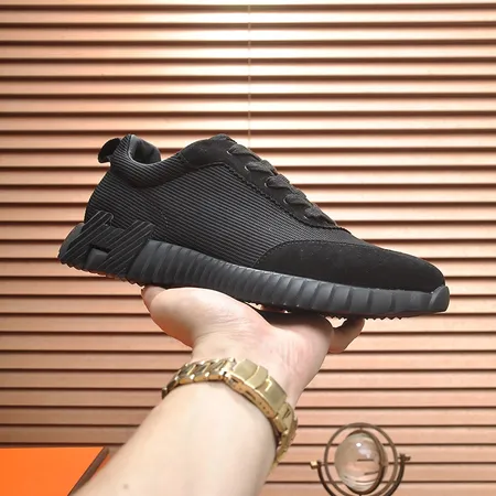 エルメス スニーカー