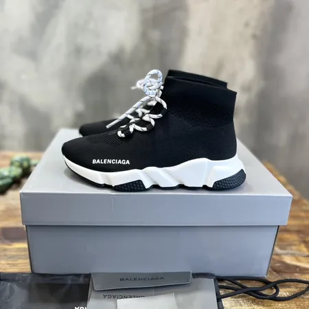 バレンシアガ カジュアルシューズ