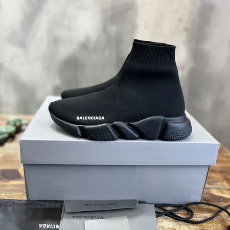 バレンシアガ カジュアルシューズ