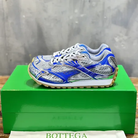 ボッテガ ヴェネタ カジュアルシューズ