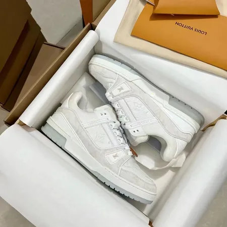 ルイヴィトン カジュアルシューズ