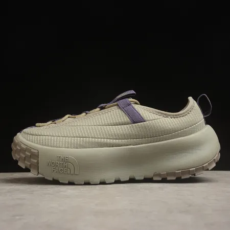 ノースフェイス スニーカー