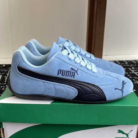 プーマ カジュアルシューズ