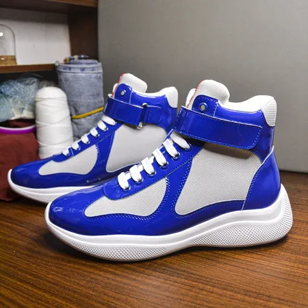 プラダ スニーカー