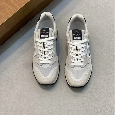 ヴァレンティノ カジュアルシューズ