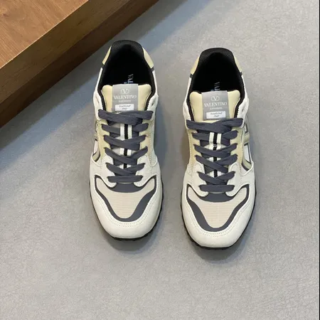 ヴァレンティノ カジュアルシューズ