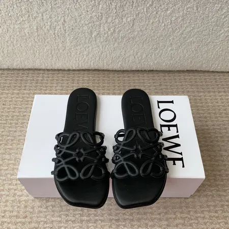 ロエベ スリッパ