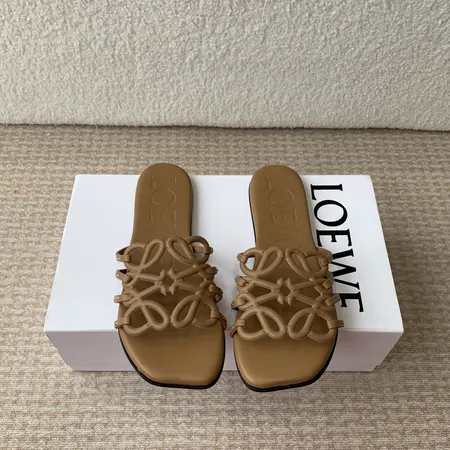 ロエベ スリッパ