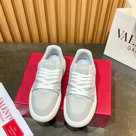 ヴァレンティノ カジュアルシューズ