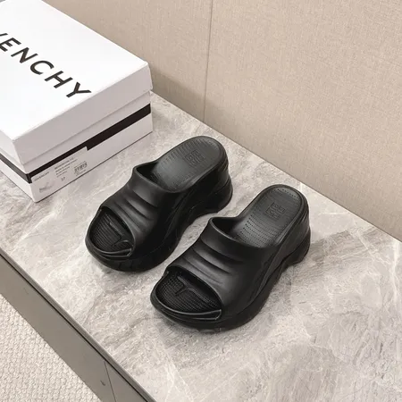 ジバンシィ スリッパ