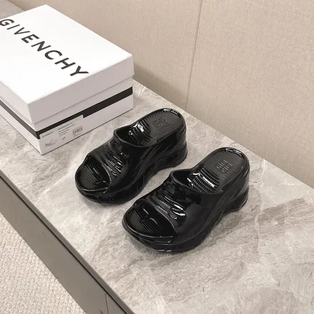 ジバンシィ スリッパ