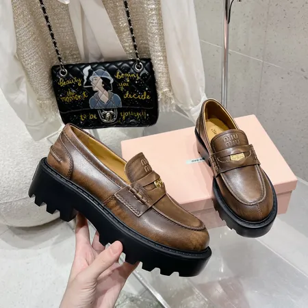 ミュウミュウ ビジネスシューズ