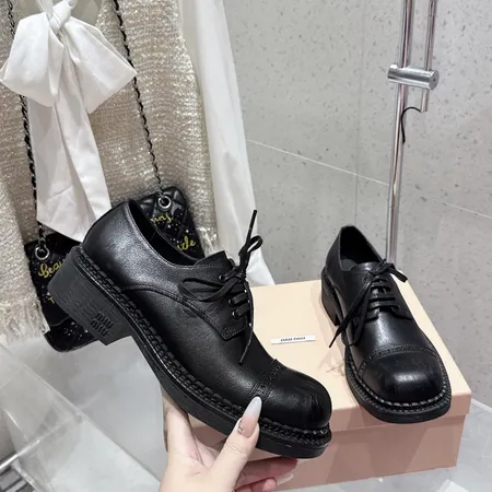 ミュウミュウ ビジネスシューズ