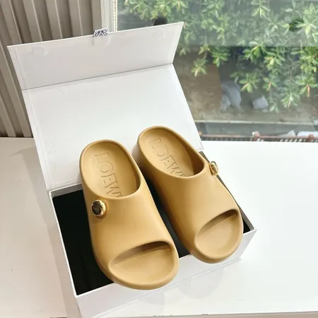 ロエベ スリッパ