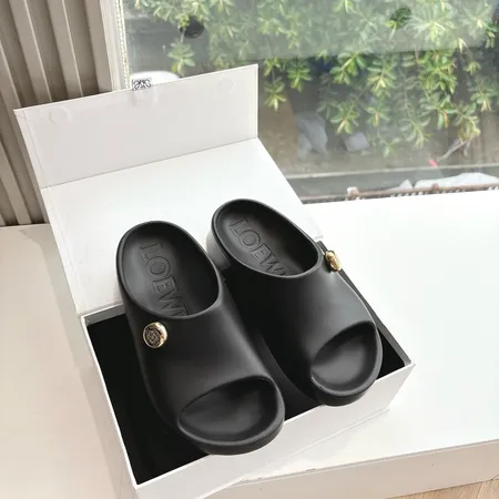 ロエベ スリッパ