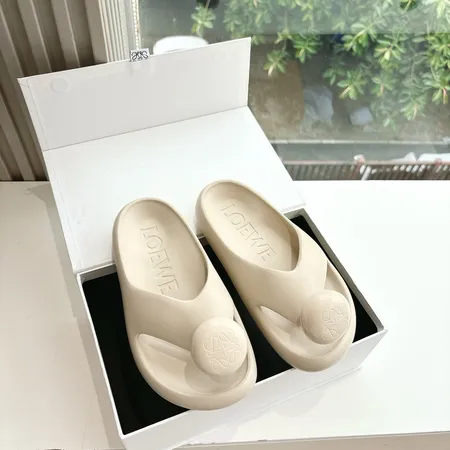 ロエベ スリッパ