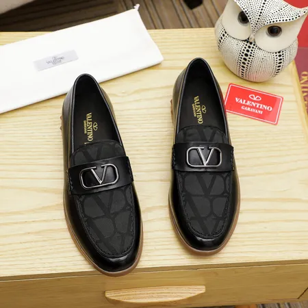 ヴァレンティノ ビジネスシューズ