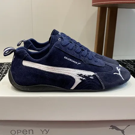 プーマ カジュアルシューズ