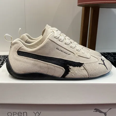 プーマ カジュアルシューズ