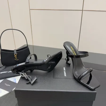 イブサンローラン サンダル