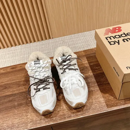 ミュウミュウ スニーカー