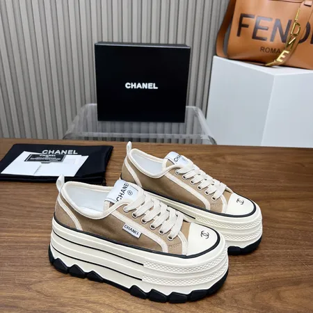 シャネル カジュアルシューズ