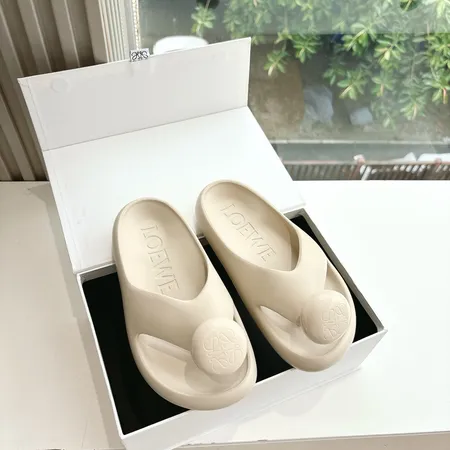 ロエベ スリッパ