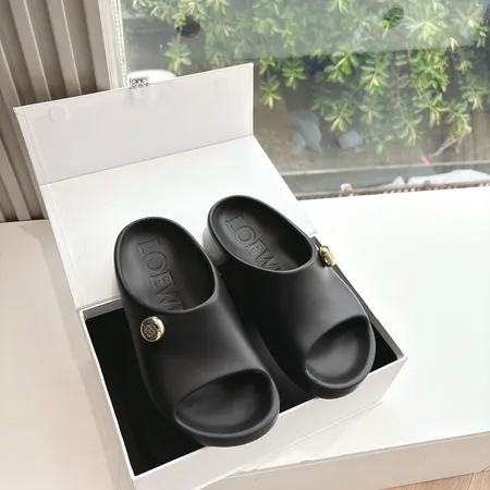 ロエベ スリッパ