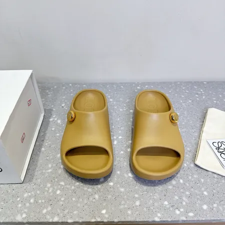 ロエベ スリッパ