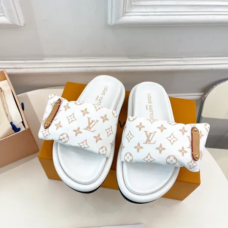 ルイヴィトン スリッパ