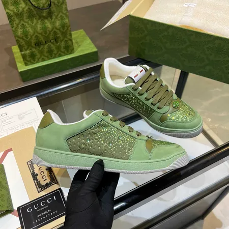 グッチ カジュアルシューズ