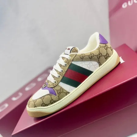 グッチ カジュアルシューズ