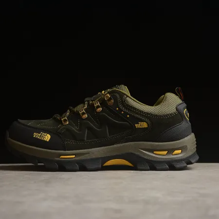 ノースフェイス スニーカー