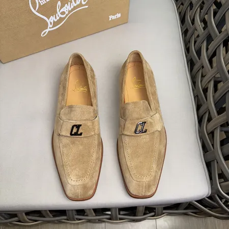 クリスチャン・ルブタン ビジネスシューズ