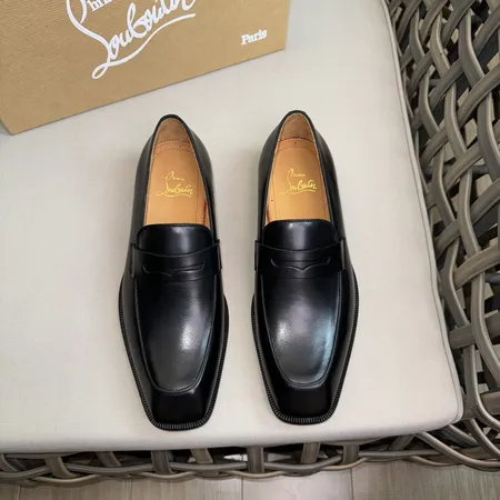 クリスチャン・ルブタン ビジネスシューズ