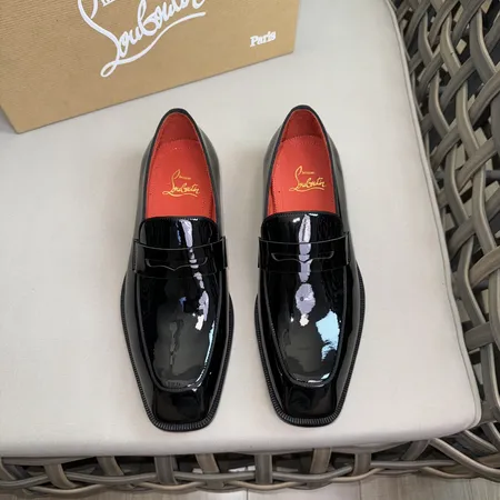 クリスチャン・ルブタン ビジネスシューズ