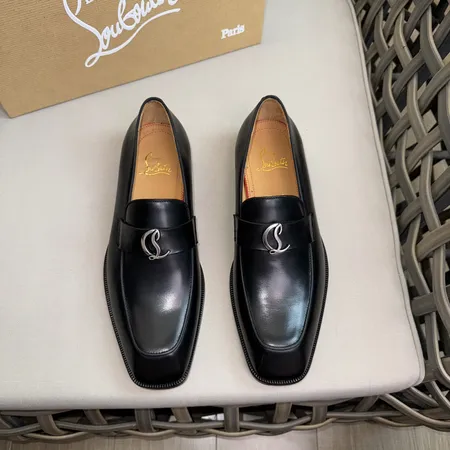 クリスチャン・ルブタン ビジネスシューズ