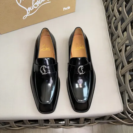 クリスチャン・ルブタン ビジネスシューズ