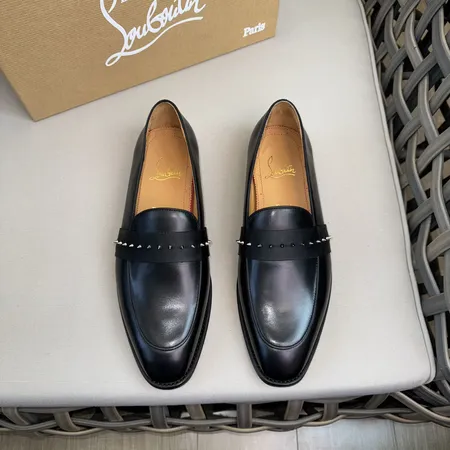 クリスチャン・ルブタン ビジネスシューズ