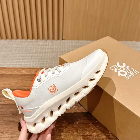 ロエベ スニーカー