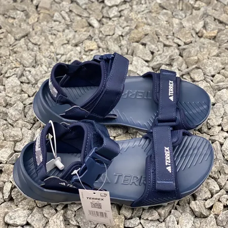 アディダス サンダル