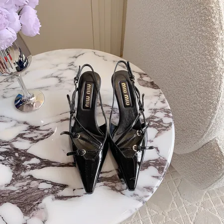 ミュウミュウ サンダル