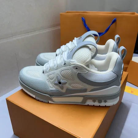 ルイヴィトン カジュアルシューズ