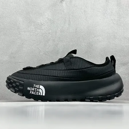 ノースフェイス スニーカー