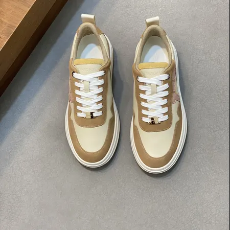 フェラガモ カジュアルシューズ