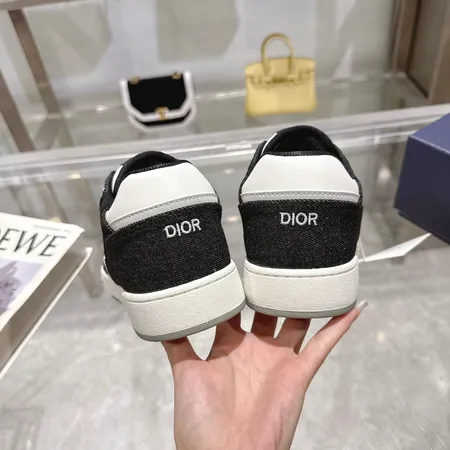 ディオール スニーカー