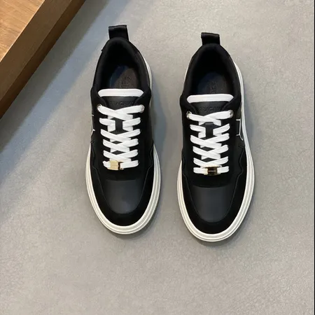 フェラガモ カジュアルシューズ