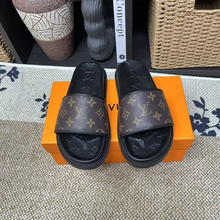 ルイヴィトン スリッパ