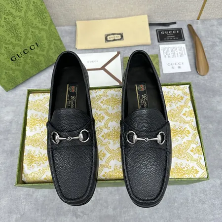 グッチ ビジネスシューズ